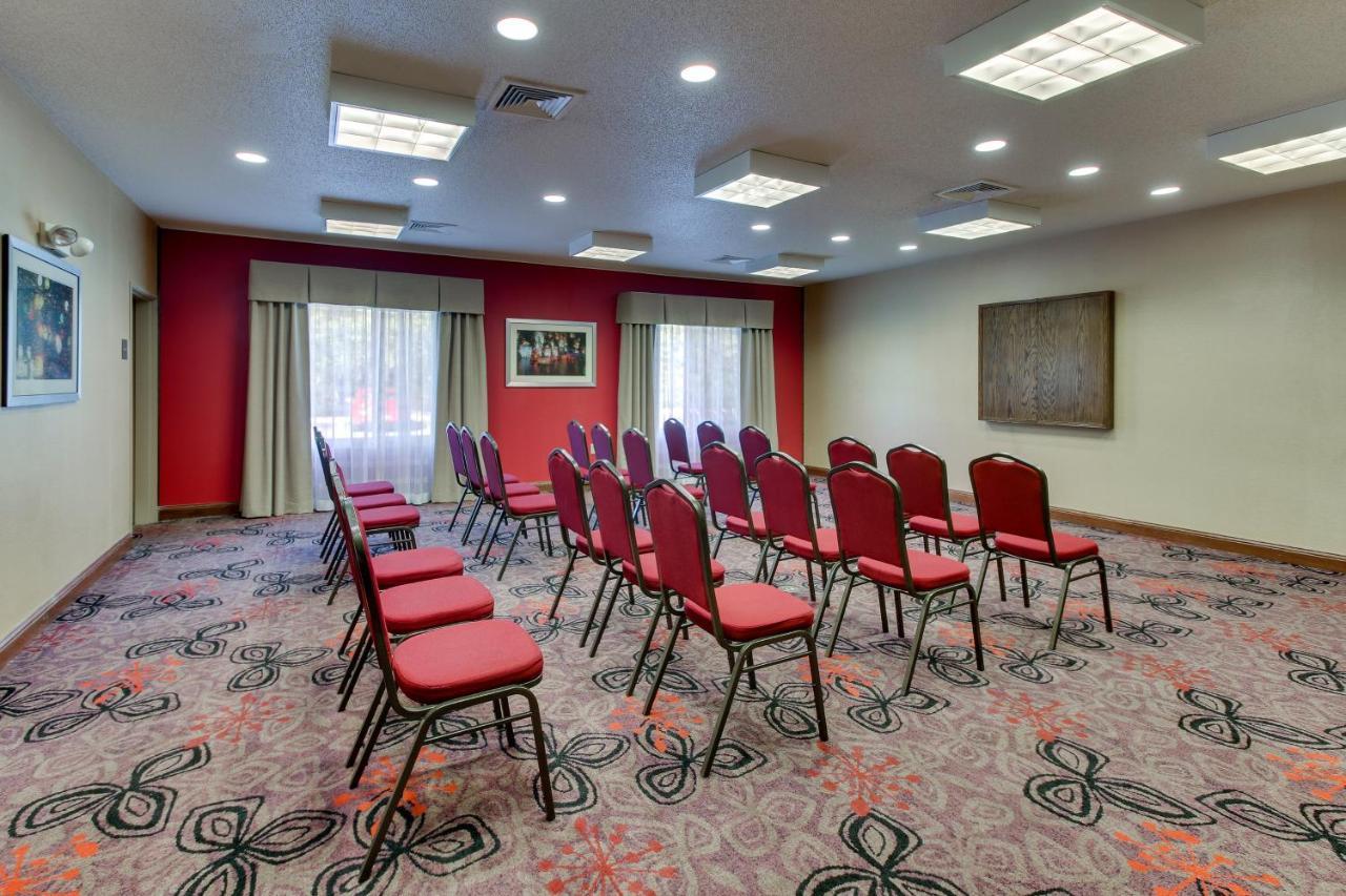 Holiday Inn Express Hotel & Suites Lancaster-Lititz By Ihg Екстер'єр фото